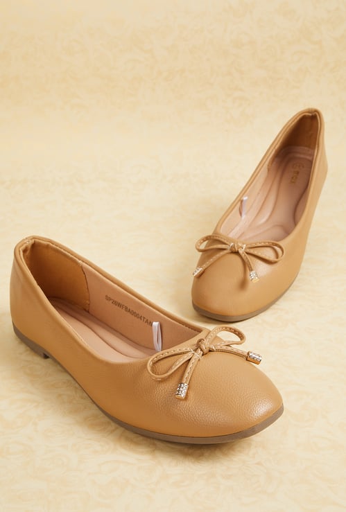 Women Bow Applique Ballerinas