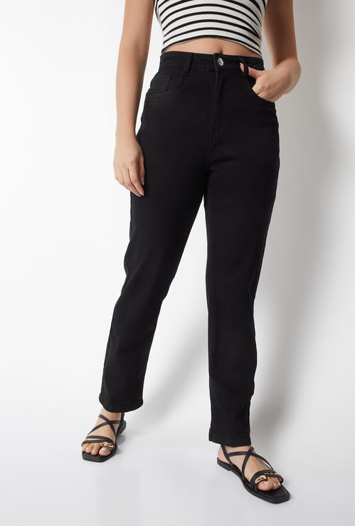 Women Solid Slim Straight Jeans