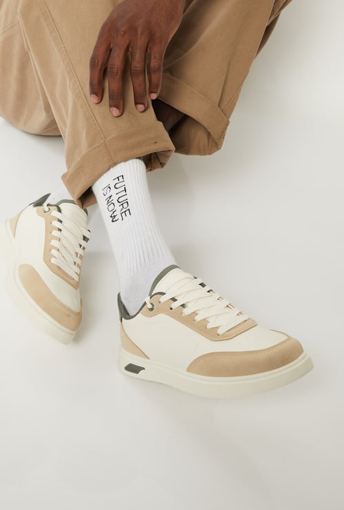 Men Colourblocked Sneakers