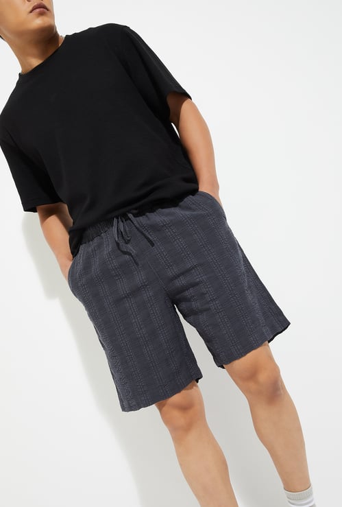 URB_N Men Striped Shorts