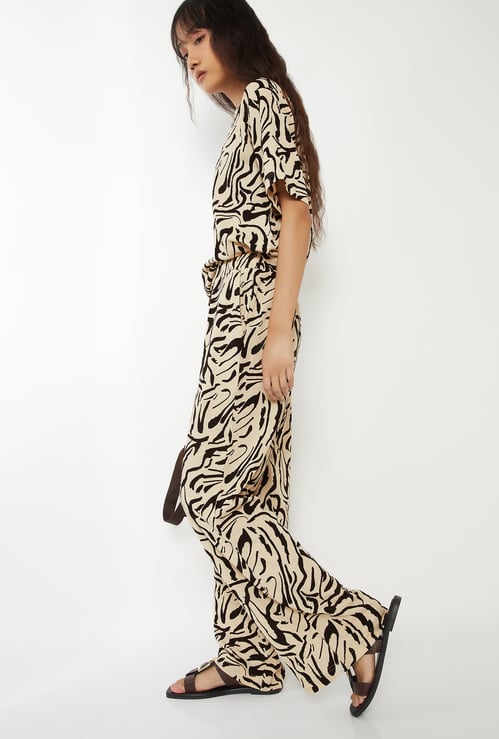 Women Printed Wide Leg Trousers