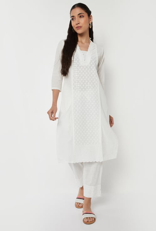 Women Embroidered Straight Kurta