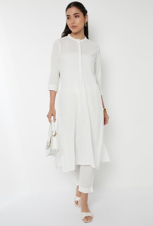 Women Textured Straight Kurta Set