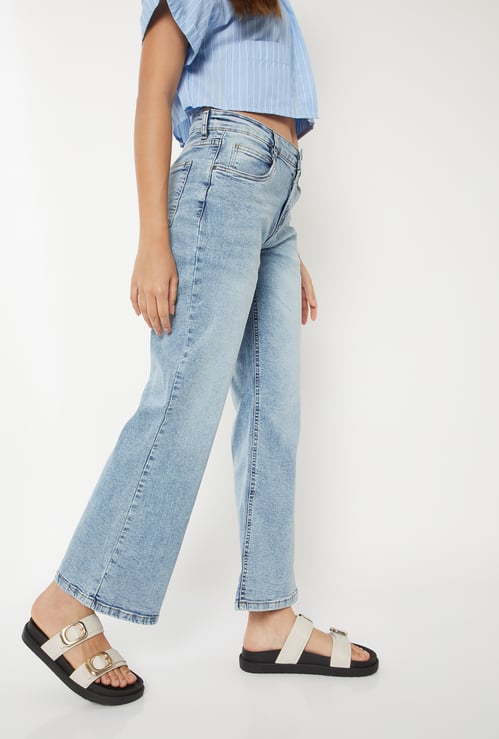 Women Lightwash Flared Jeans