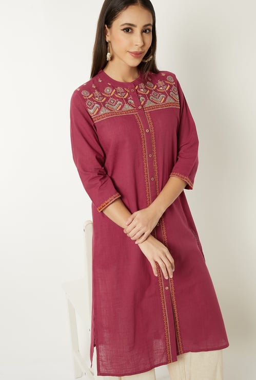 Women Embroidered Straight Kurta