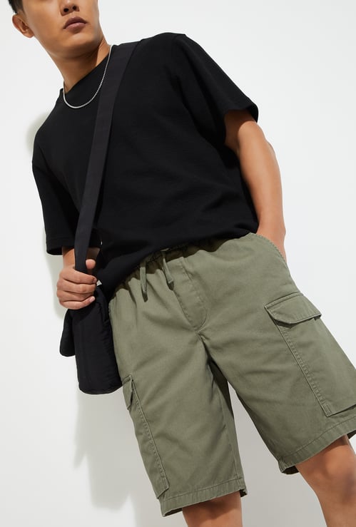 URB_N Men Solid Cargo Shorts