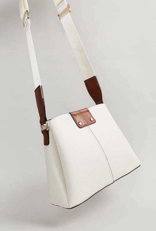 Women Textured Sling Bag