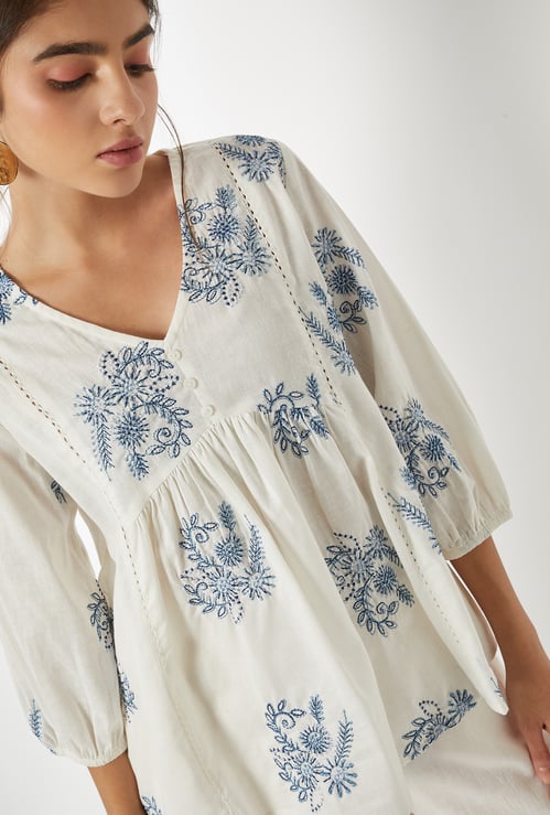 Women Embroidered Tunic
