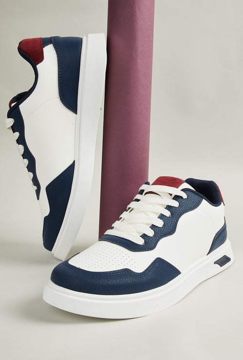 Men Contrast Overlay Sneakers