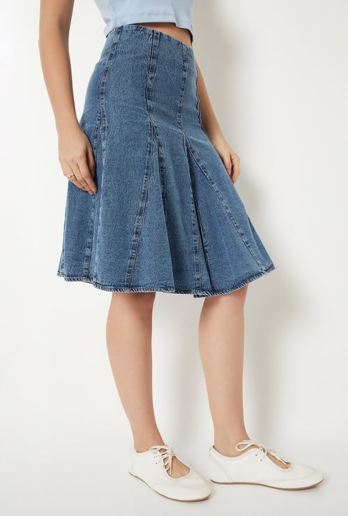 Women Washed Flared Denim Skirt