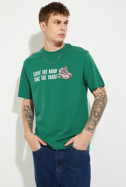 URB_N Men Typoraphic Print T-shirt