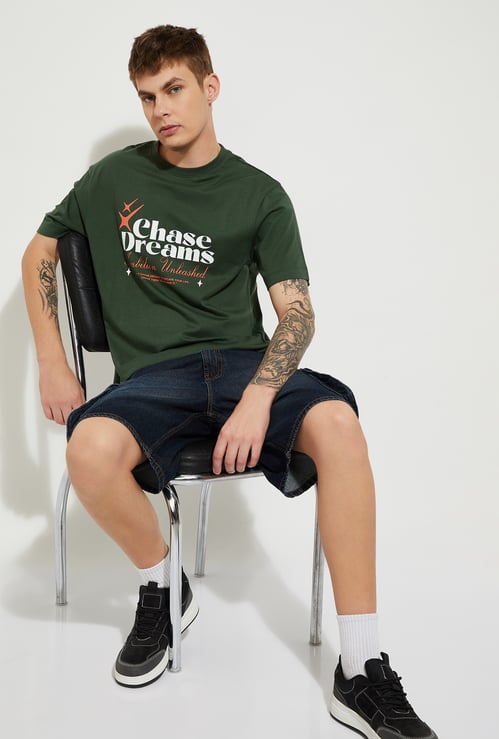 URB_N Men Typographic Print T-shirt