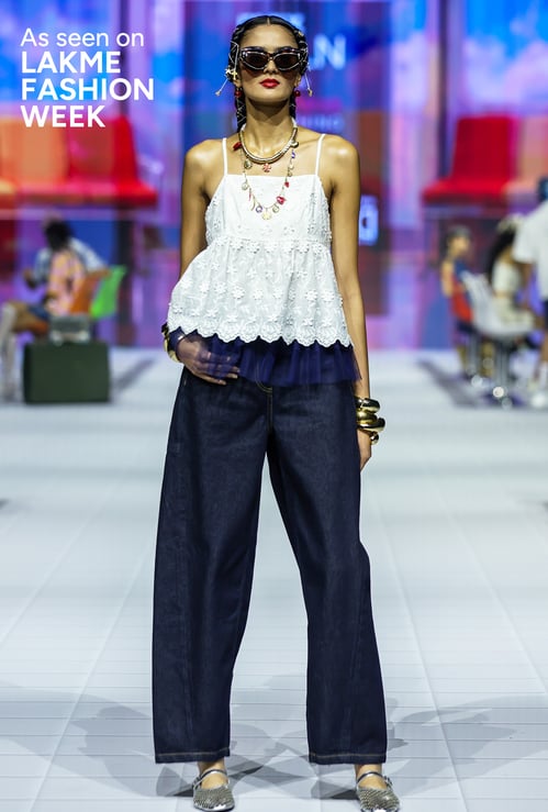 ALAYA F x URB_N Women Embroidered Scallop Hem Top
