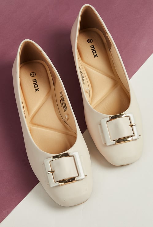 Women Embellished Ballerinas