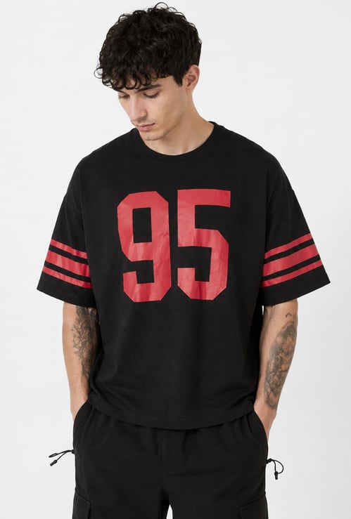 Men Printed Boxy Fit Sports T-shirt