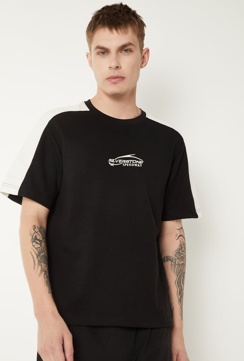 Men Colourblock Sports T-shirt