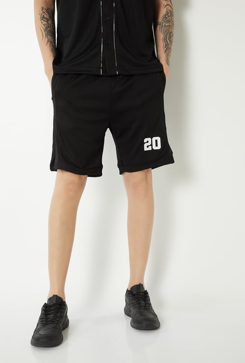 Men Solid Sports Shorts