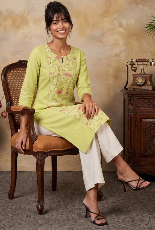 Women Embroidered Straight Kurta