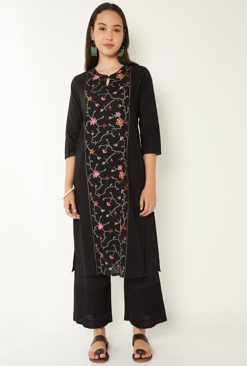 Women Embroidered Straight Kurta