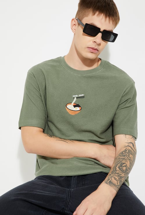 URB_N Men Embroidered T-shirt
