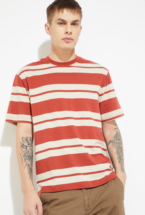 URB_N Men Striped T-shirt