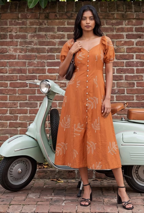 ladies dress design Designer - Premium Fabric, Lightweight , Perfect Stitching & Colorfastness - Premium Fabric, Lightweight Design , Perfect Stitching & Colorfastness at Best Price in Ahmedabad Ladies Designer Dress at