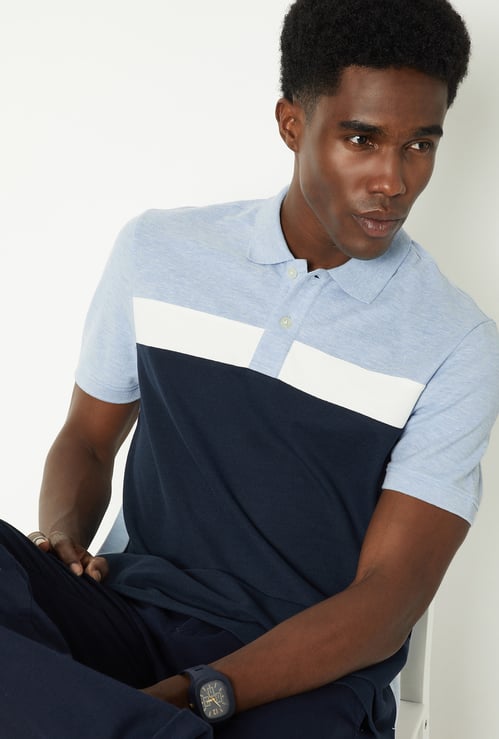 Men Colourblock Regular Fit T-shirt