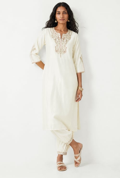 Women Embroidered Kurta Set