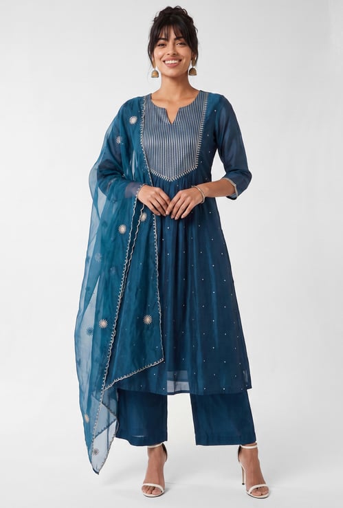 Women Embroidered Anarkali Kurta Set