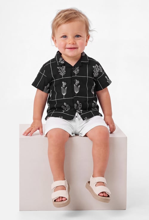 Boys Striped and Giraffe Embroidered Dungaree Set