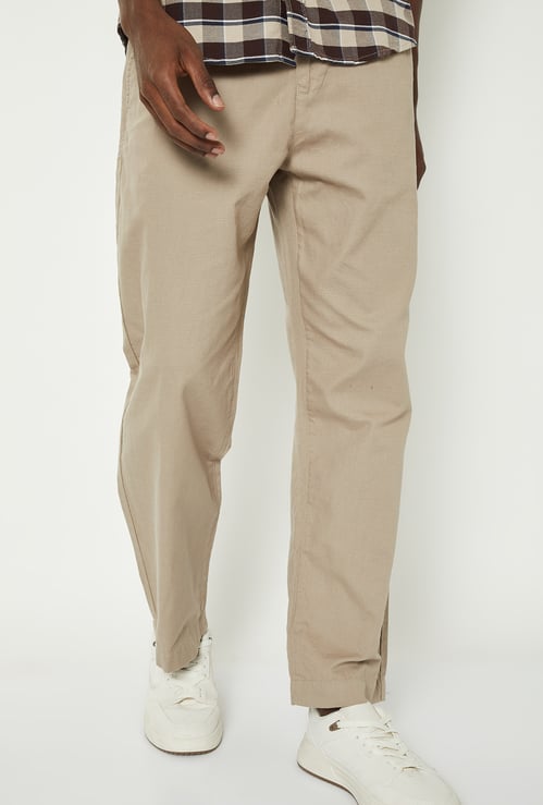 Men Solid Regular Fit Trousers