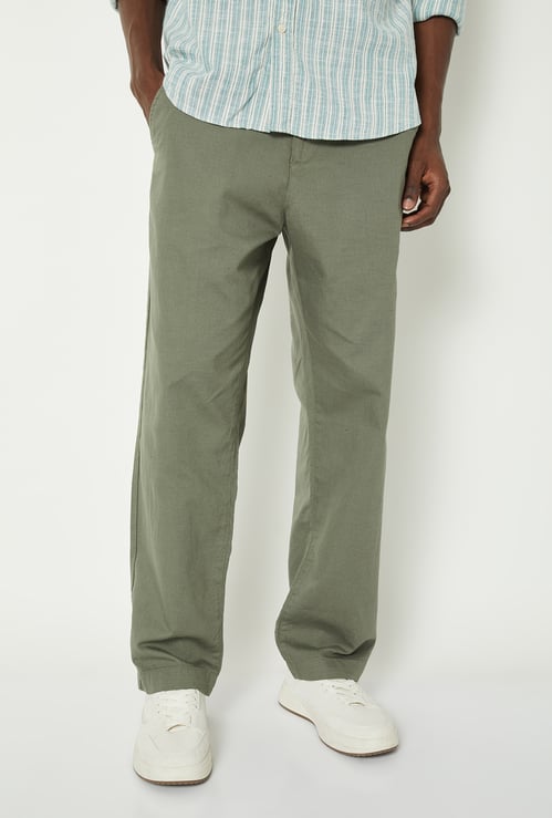 Men Solid Regular Fit Trousers