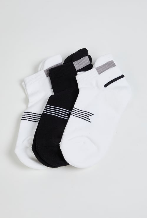 Men Printed Ankle Length Socks - Pack of 3
