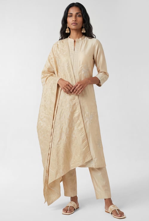 Women Embroidered Straight Kurta Set