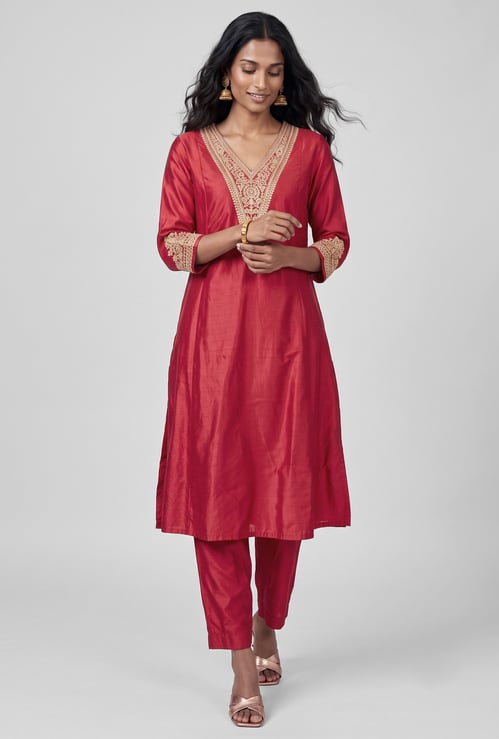 Women Embroidered Straight Kurta Set