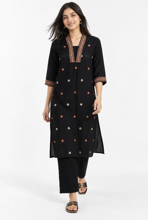 Women Embroidered Straight Kurta