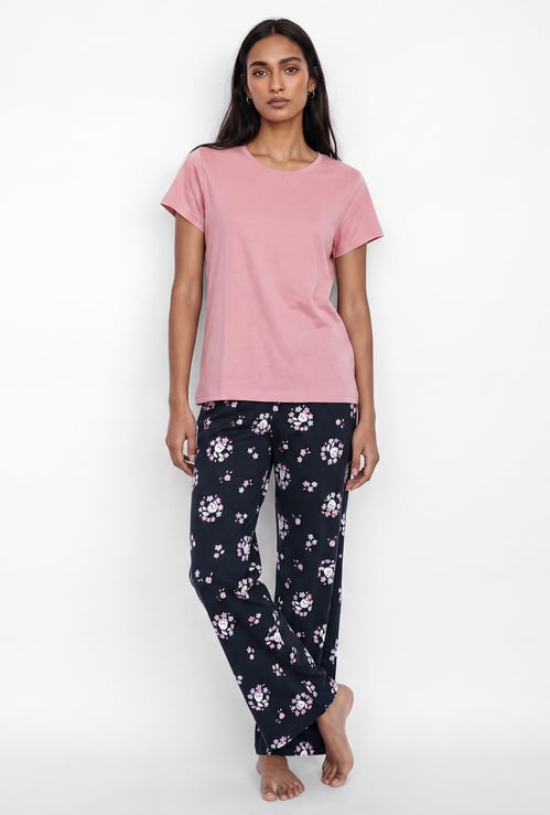 Women Printed Pyjama Set