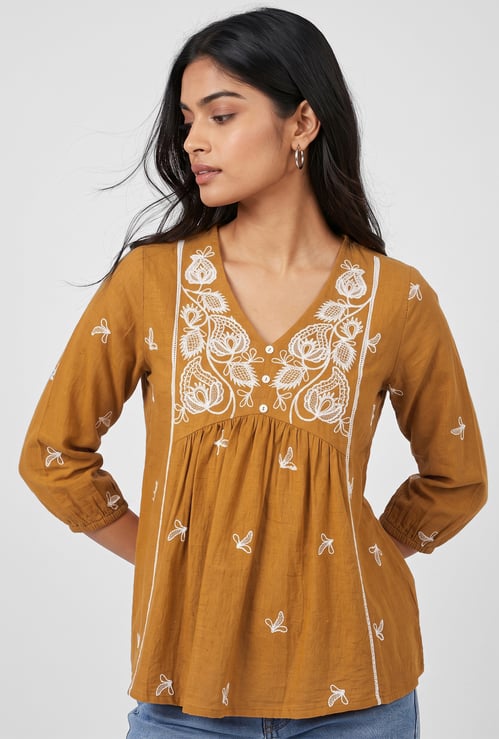 Women Embroidered Tunic
