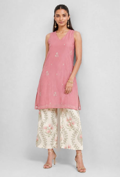 Women Halter Neck Embroidered Kurta Set
