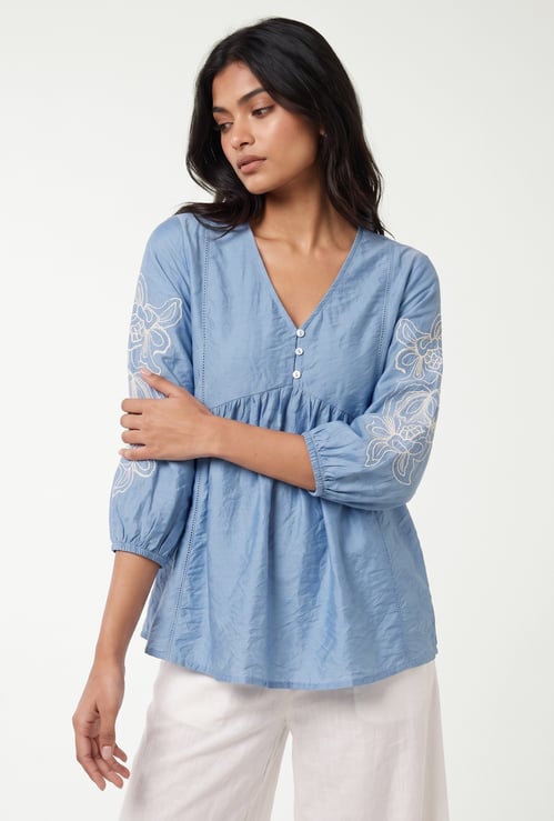 Women Embroidered Tunic