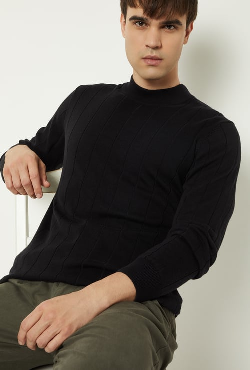 Men Textured Sweater