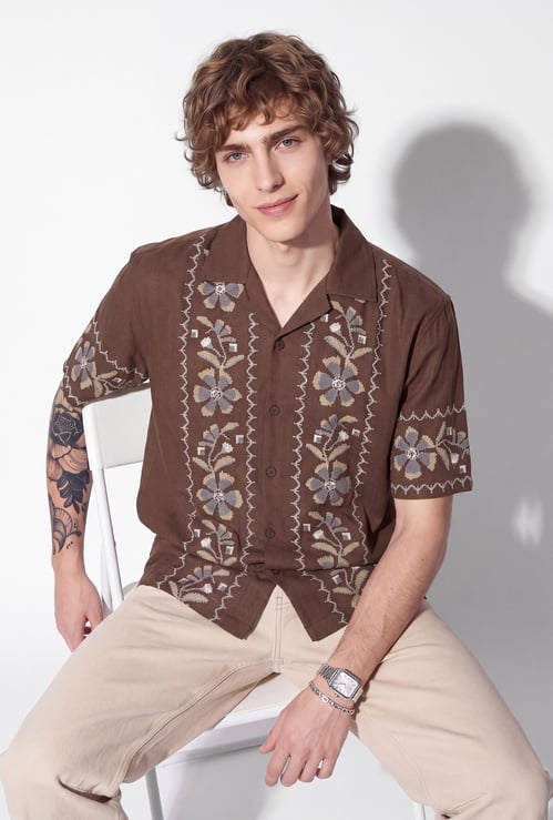 URB_N Men Embroidered Shirt