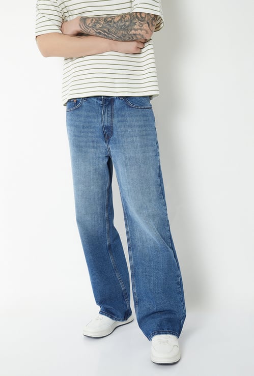 Men Washed Straight Loose-Fit Jeans