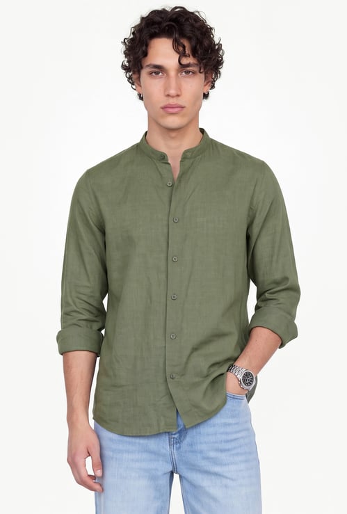 Men Solid Regular Fit Shirt