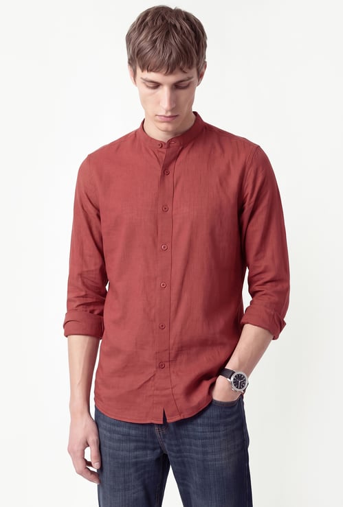Men Solid Regular Fit Shirt