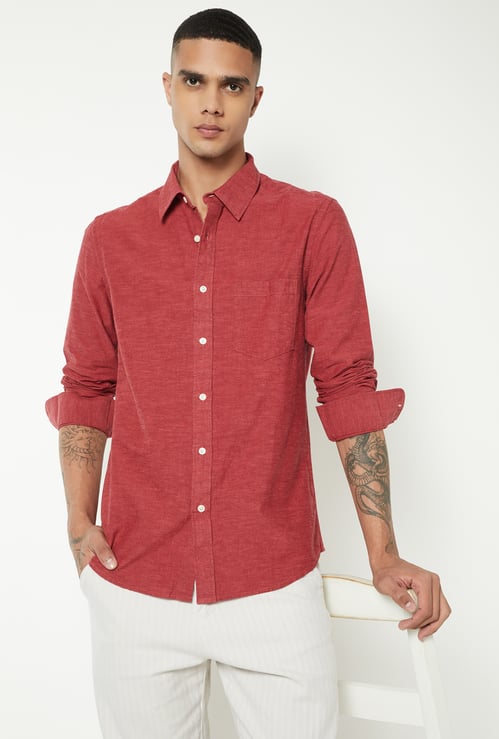 Men Solid Slim Fit Shirt