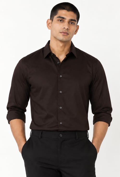 Men Solid Slim Fit Shirt