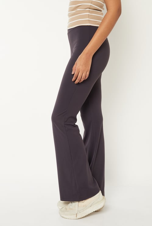 Women Athleisure Flared Tights