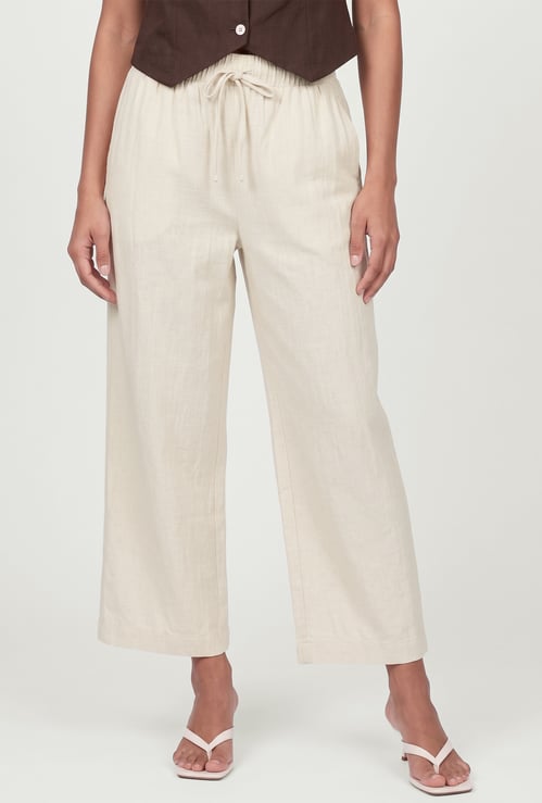 Women Solid Trousers