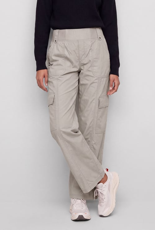 Men Solid Cargo Jeans High Rise
